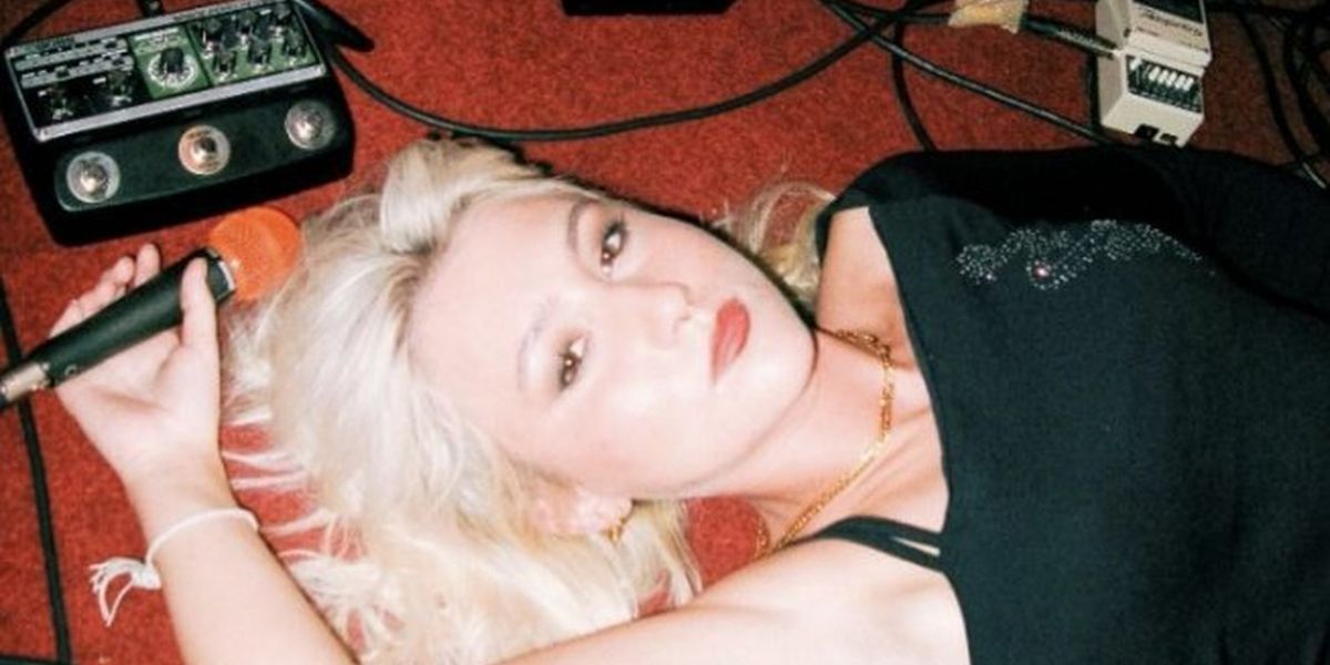 Hannah Grae Releases Feisty New Single 'Star Crossed Lover'