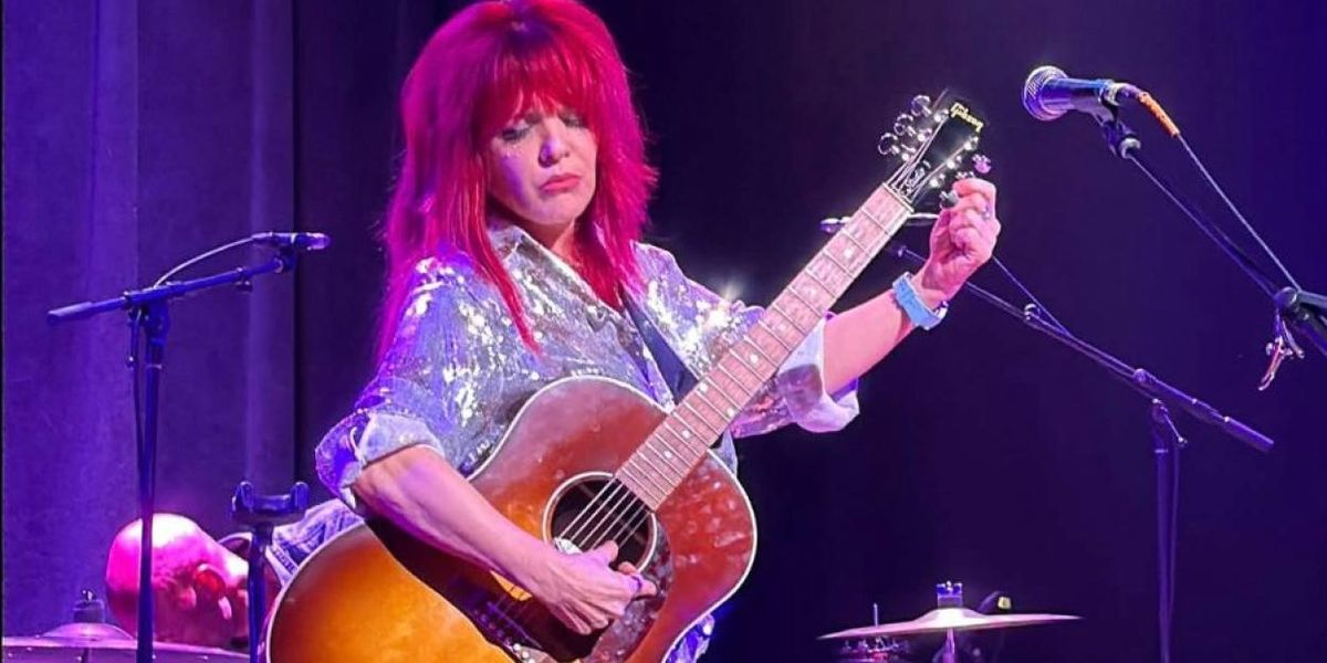 Heather Anne Lomax Releases New Album WHO DO YOU THINK YOU ARE