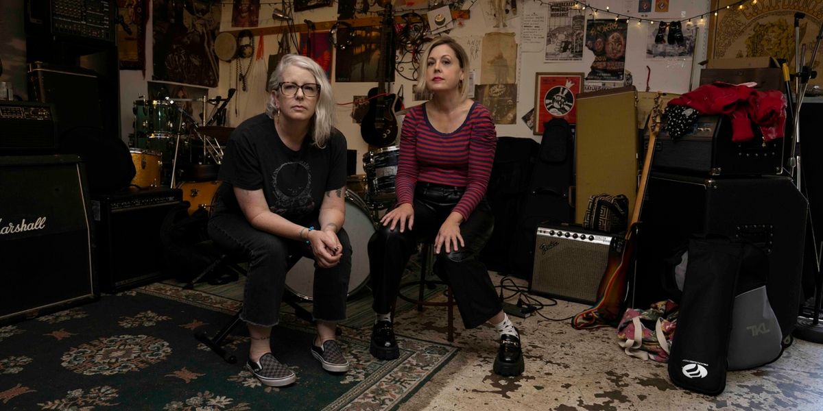 Heavens to Betsy to Play First National Tour in 30 Years