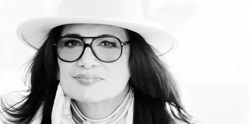 Helane Blumfield Premieres INVISIBLE TO INVINCIBLE in New York City and Sarasota Photo