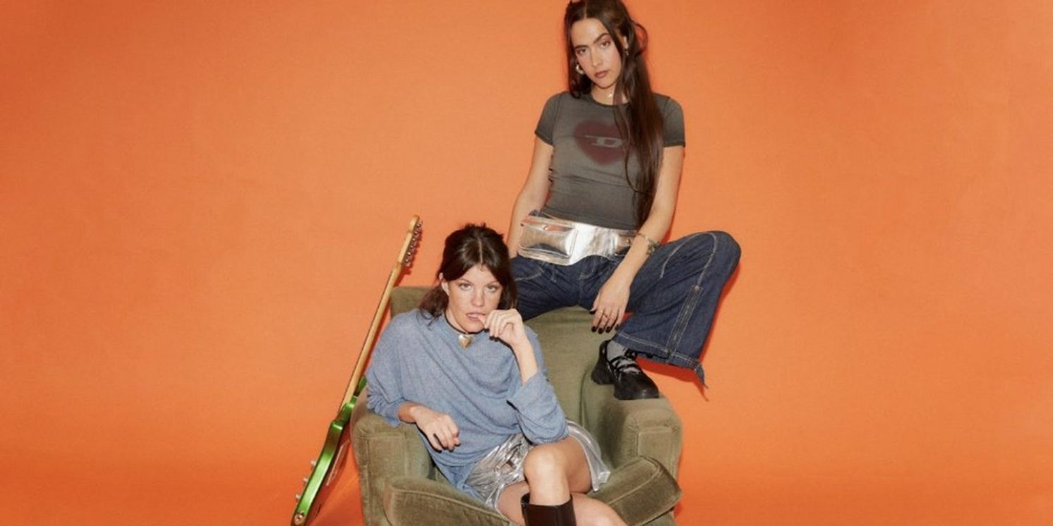 Hinds Share First-Ever Spanish Single; Will Embark on International Tour  Image