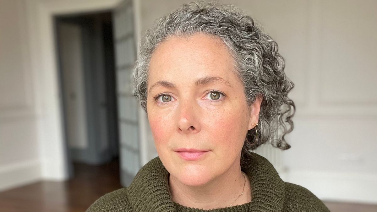 Holly Arsenault Wins Papatango New Writing Prize for CHAMBER