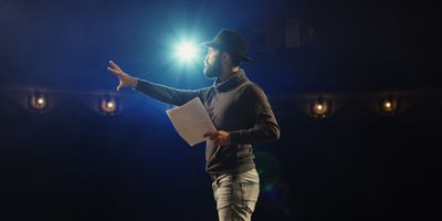 A Beginner’s Guide To Becoming An Actor Photo