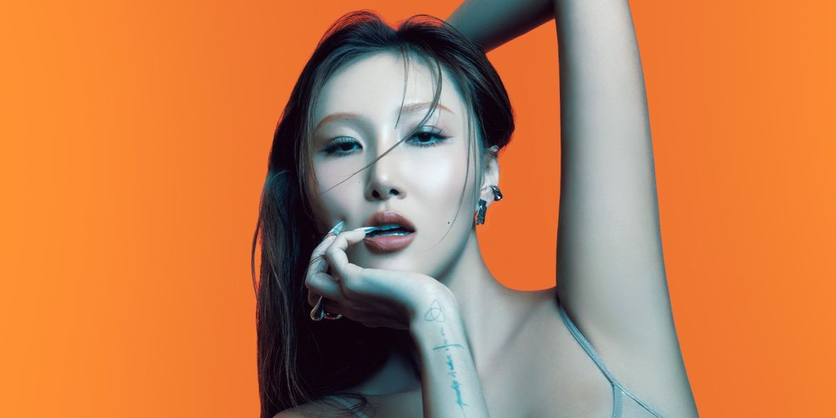 Hwasa Embarking on First-Ever Solo Tour Across North America