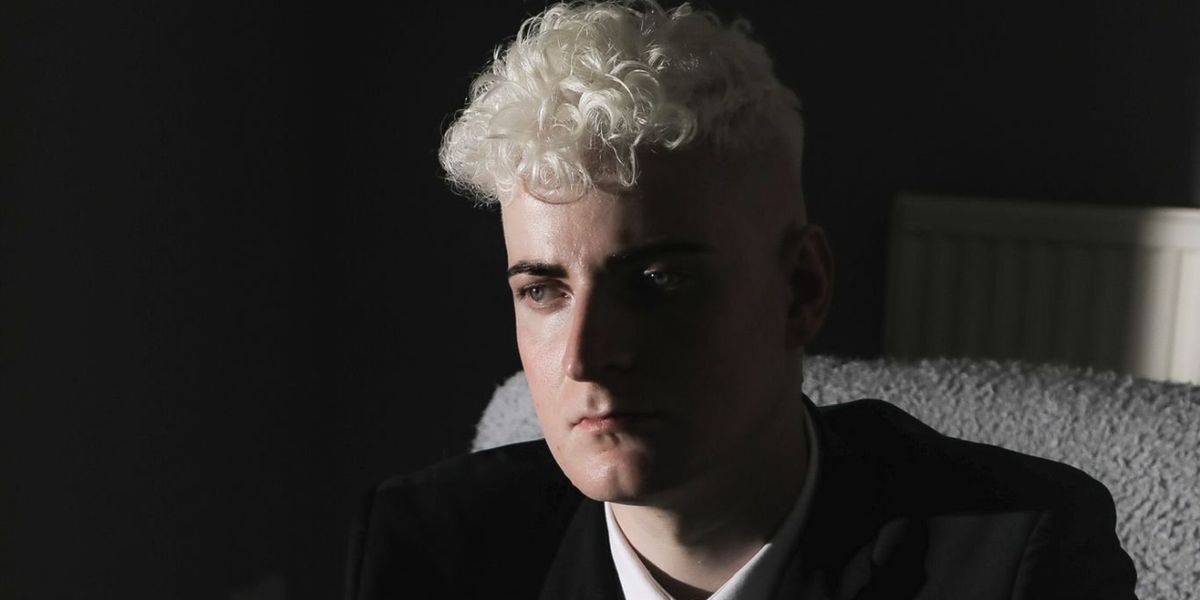Hypnotist Fraser Penman Comes to Reconnect Regal Theatre, Bathgate