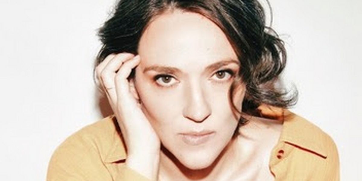 ILLINOISE's Becca Stevens Releases New Album 'Maple to Paper'