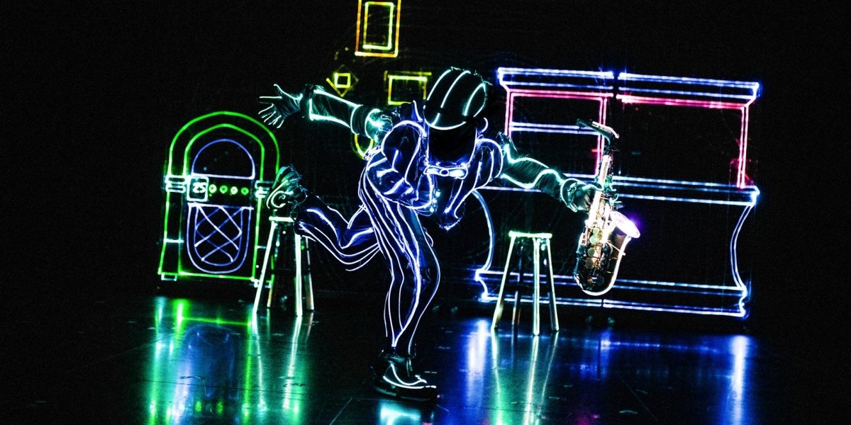 ILUMINATE Comes to the Warner Theatre