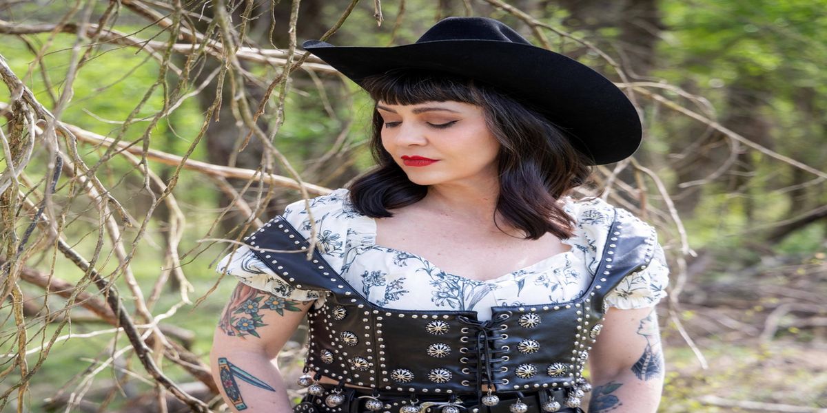 INDIA RAMEY to Add Solo Shows, Dale Watson Dates to Villain Era Tour