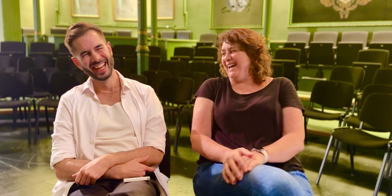 INTERVIEW: Emma de Martino y Sara Pérez hablan sobre ATRAPADAS EN LA OFI  Image