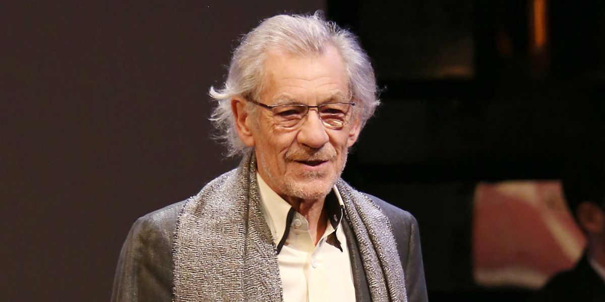 Ian McKellen Says Fat Suit 'Saved' Him From Severe Injury In PLAYER KINGS Fall