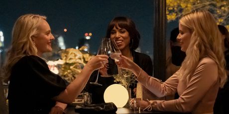 First Look at Apple's IMPERFECT WOMEN with Elisabeth Moss and Kerry Washington Photo