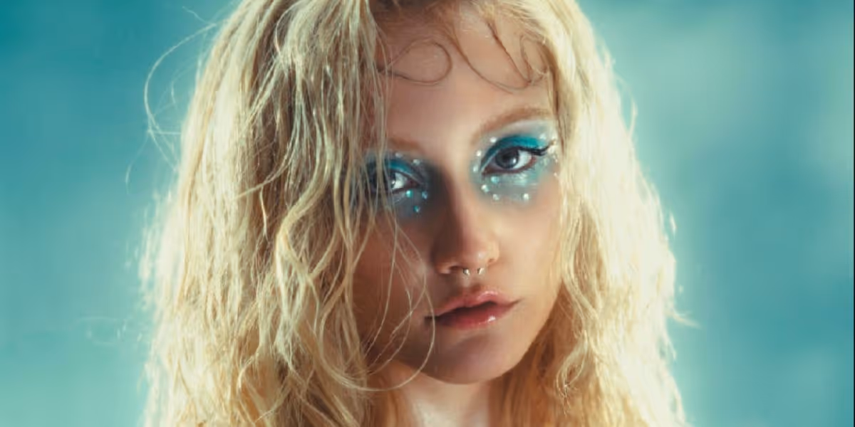 Indie-Pop Darling Chloe Moriondo Debuts New Album 'Oyster'