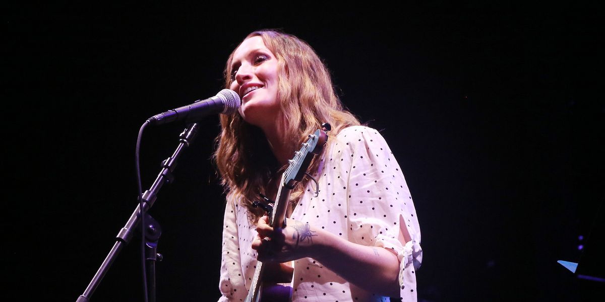 Ingrid Michaelson Sets 'Cozy Trio Tour' on West Coast This Fall