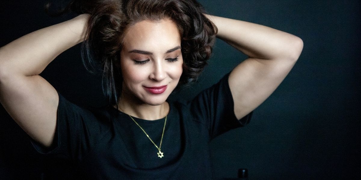 Interview: Alexandra Silber of THE HOUR OF THE PEARL at The Green Room 42 October 27th and November 28th