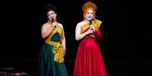 Interview: BenDeLaCreme & Jinkx Monsoon Bring THE JINKX & DELA HOLIDAY SHOW to the Ki