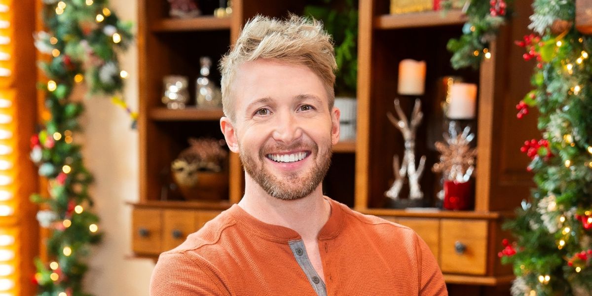 Interview: Daxton Bloomquist of FINDING MR. CHRISTMAS