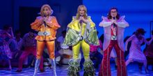 Interview: Everything's Coming Up Rosie for Carly Sakolove in MAMMA MIA! Tour