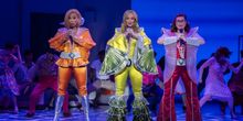 Interview: Everything's Coming Up Rosie for Carly Sakolove on MAMMA MIA! Tour