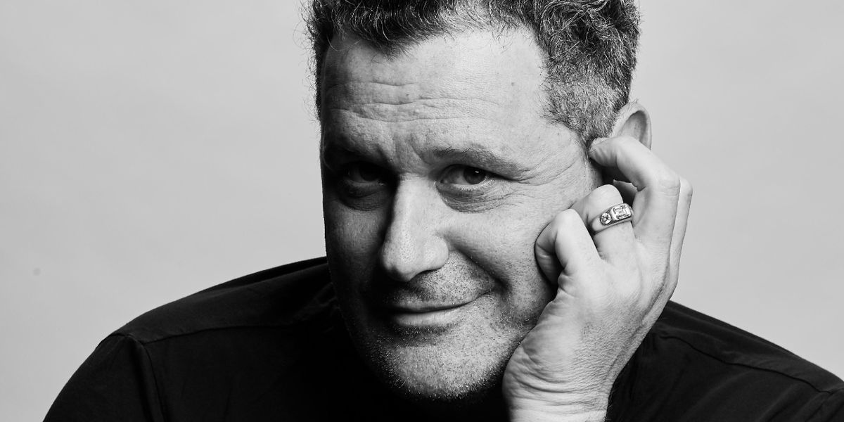Interview: Isaac Mizrahi Brings New Show I KNOW EVERYBODY to Café Carlyle