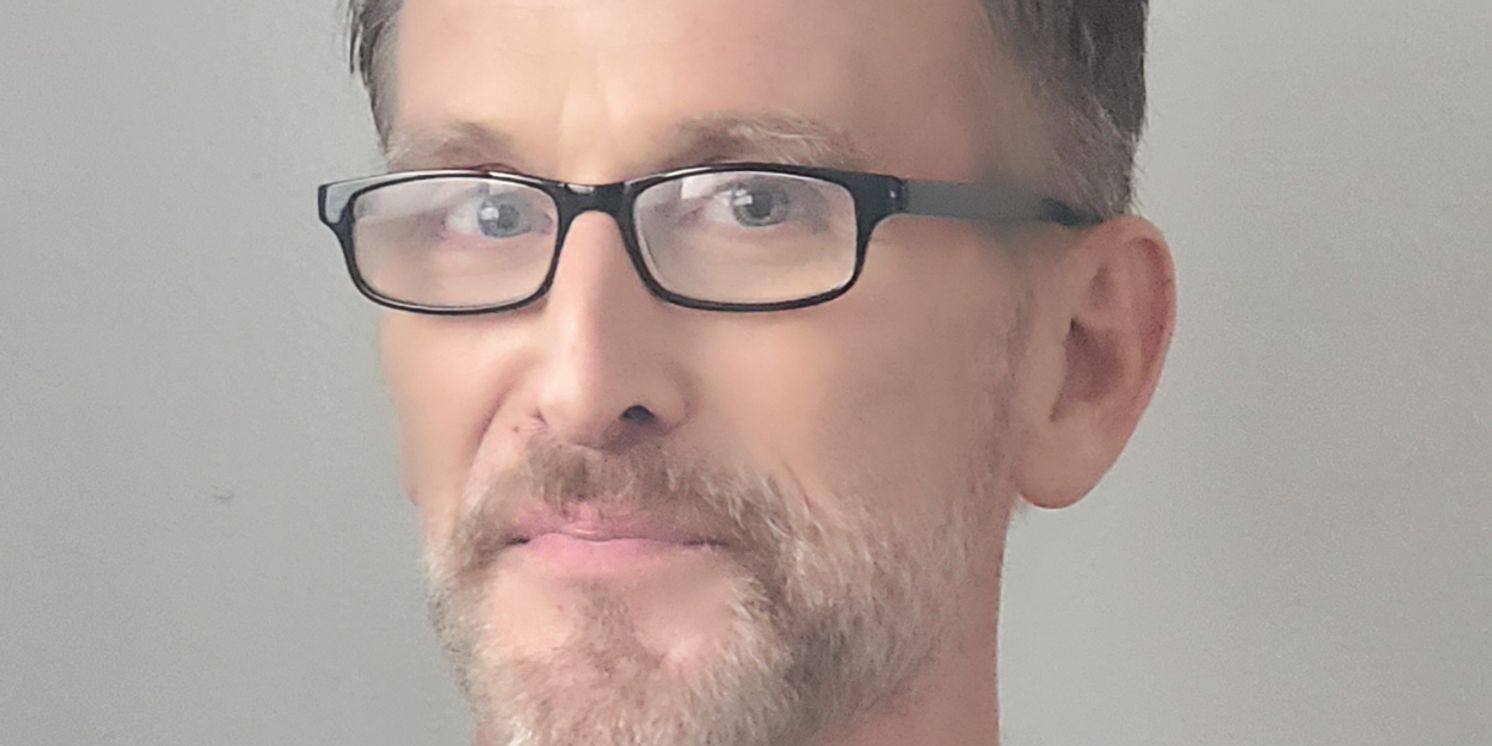 Interview: Jay Goede of A YEAR WITH FROG AND TOAD at Children's Theatre Company  Image