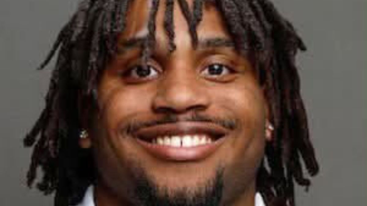 Interview: LJ Phillips of IOWA HAWKEYE VS MINNESOTA GOPHERS at Huntington Bank Stadium