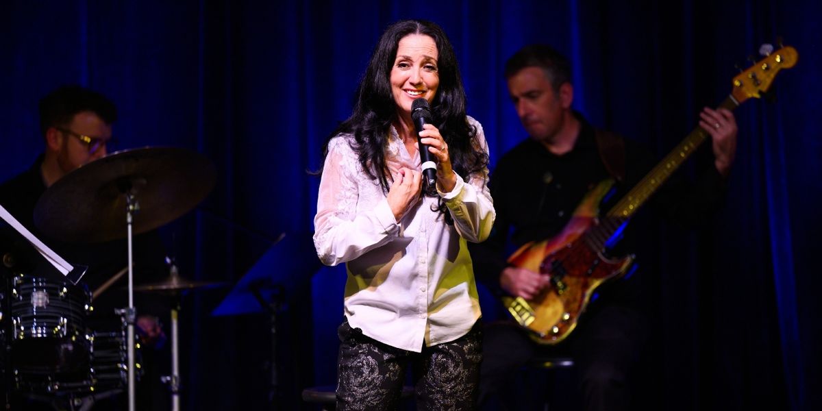 Interview: Laurie Roldan's A SONG FOR YOU at The Green Room 42 Honors Karen Carpenter