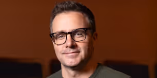 Interview: MAYBE HAPPY ENDING Lighting Designer Ben Stanton