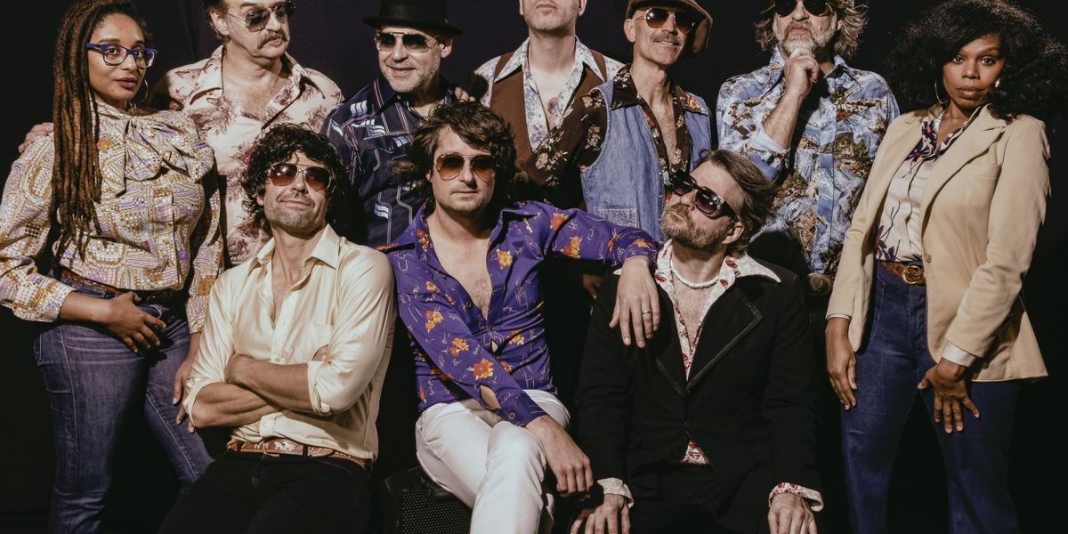Interview: Nicholas Niespodziani of YACHT ROCK REVUE at Van Wezel