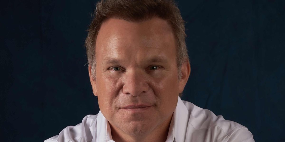 Interview: Two-Time Tony Winner Norbert Leo Butz Brings Three Decades of Broadway to Segerstrom Center for the Arts