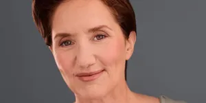 Interview: Rayna Hickman on THE NOTEBOOK, Homecoming, and Finding Musical Theater Later in Life