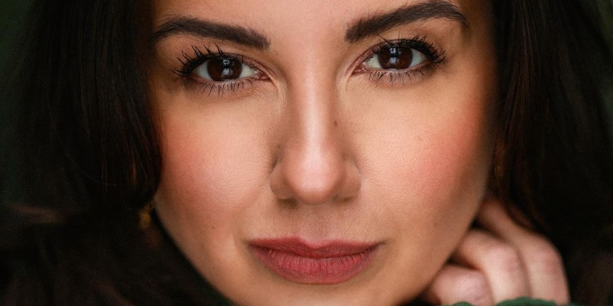 Interview: 'It's So Rewarding': Actor Zizi Strallen on Taking on The Role of Glinda in WICKED