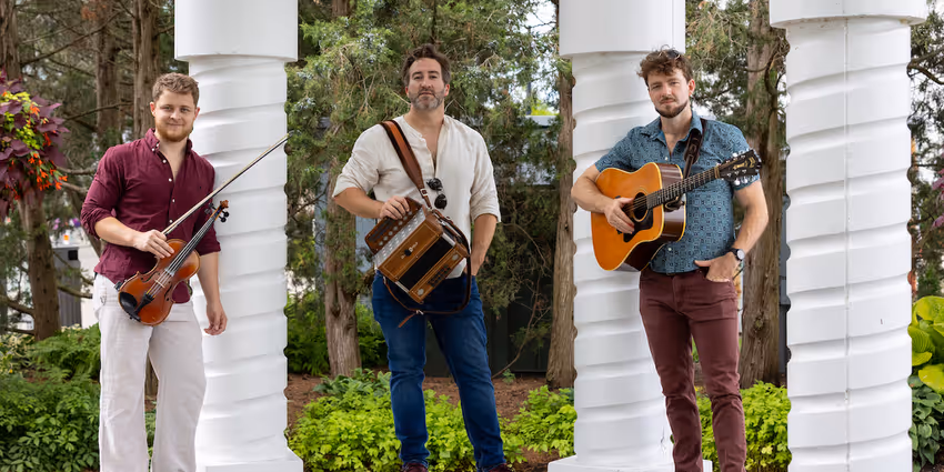 Irish Trio Socks In The Frying Pan To Embark on Coast-to-Coast US Tour Photo