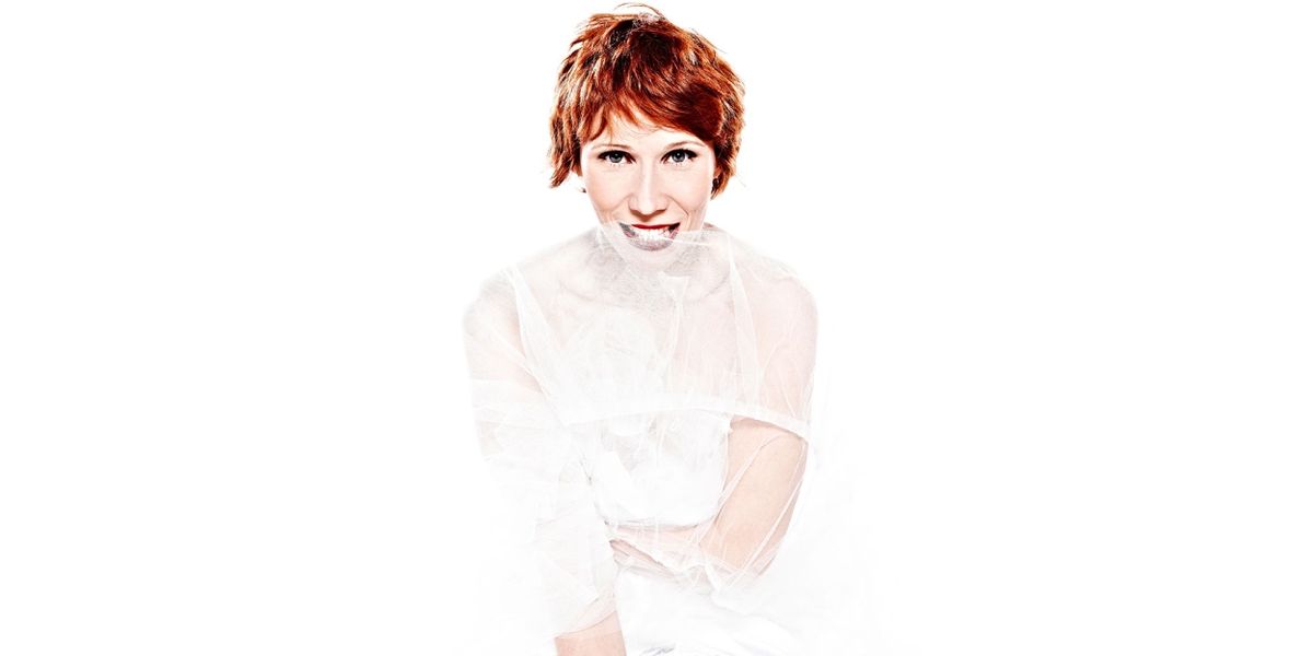 Isabelle Georges Stars In OH LÀ LÀ! A Passionate Journey Through The French Repertoire And Beyond At 54 Below