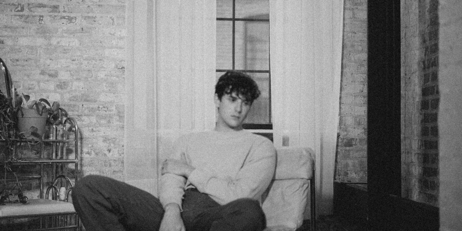 JVKE Returns With New Single 'her'  Image