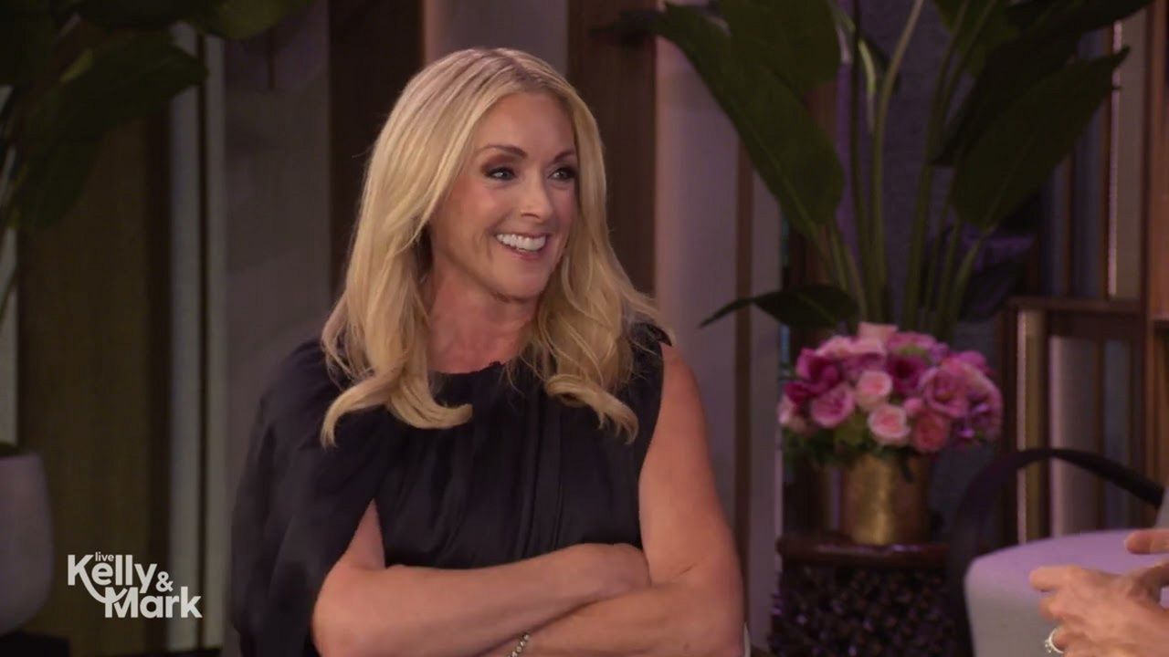 Jane Krakowski Recalls Filming FATAL ATTRACTION Scene on Her 17th Birthday Video