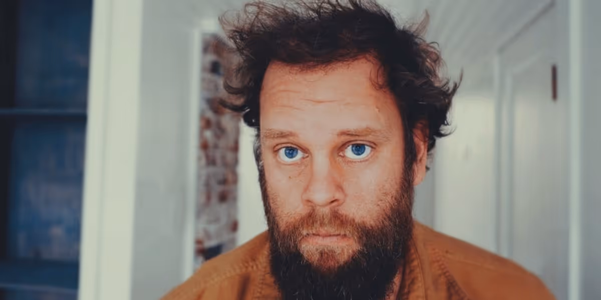 Jeffrey Martin Confronts Callous Homophobia on 'Red Station Wagon' Single