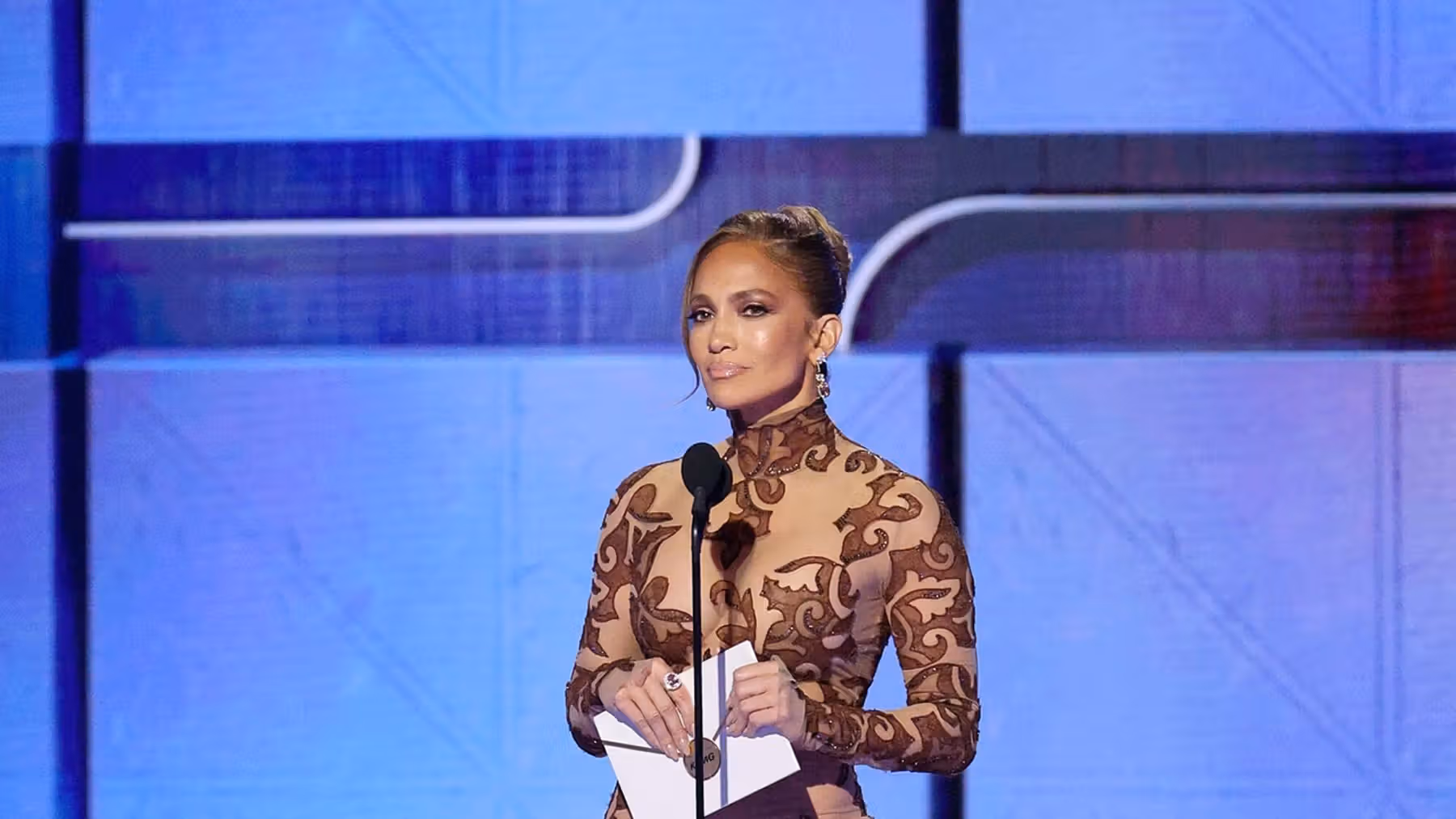 Jennifer Lopez to Release LOVE? on Vinyl With New Track 'PROOF OF LOVE'