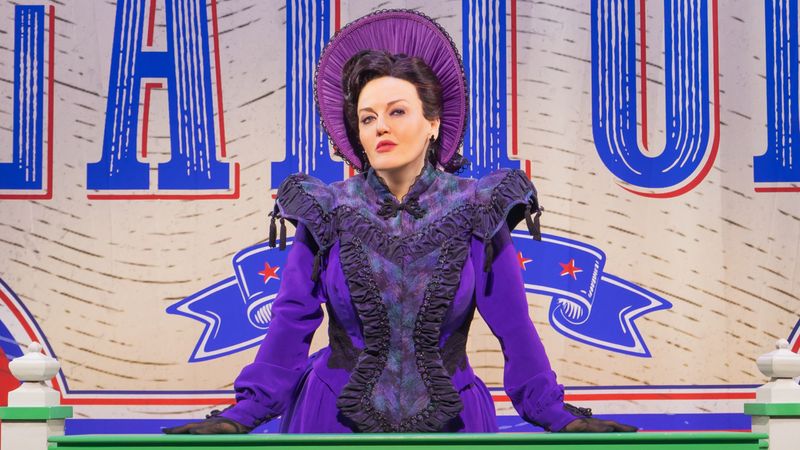 Wake Up With BroadwayWorld September 21, 2026- Jennifer Simard Joins SCHMIGADOON! and More Image
