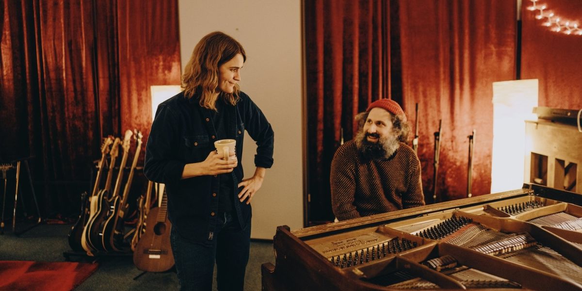 Jenny Owen Youngs Releases 'Knife Went In'; Second Single From Forthcoming Album 'Avalanche'