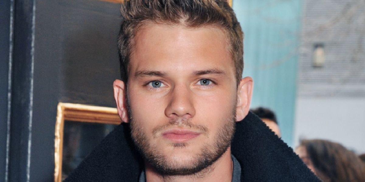 Jeremy Irvine to Star in New Ballroom Dance Comedy Film