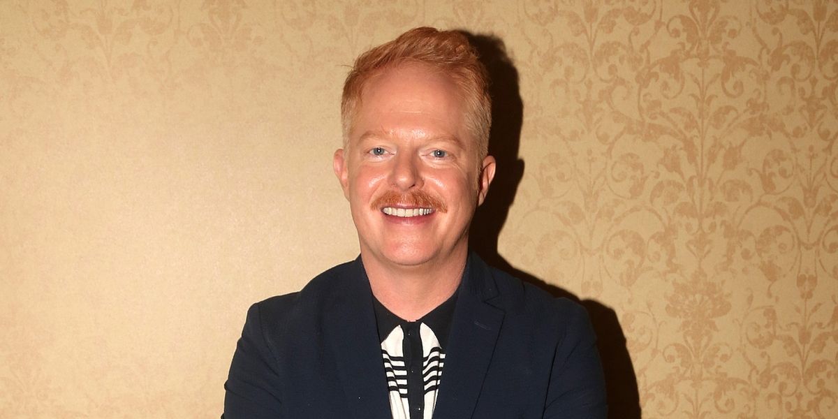 Jesse Tyler Ferguson Attends MODERN FAMILY Daughter Aubrey Anderson-Emmons's School Play