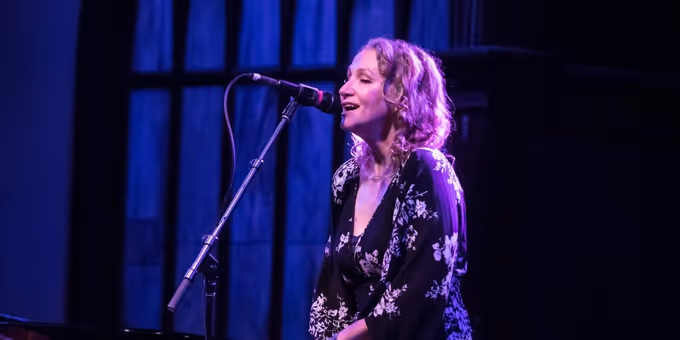 Joan Osborne Will Sing Bob Dylan at Plymouth’s Spire Center Photos