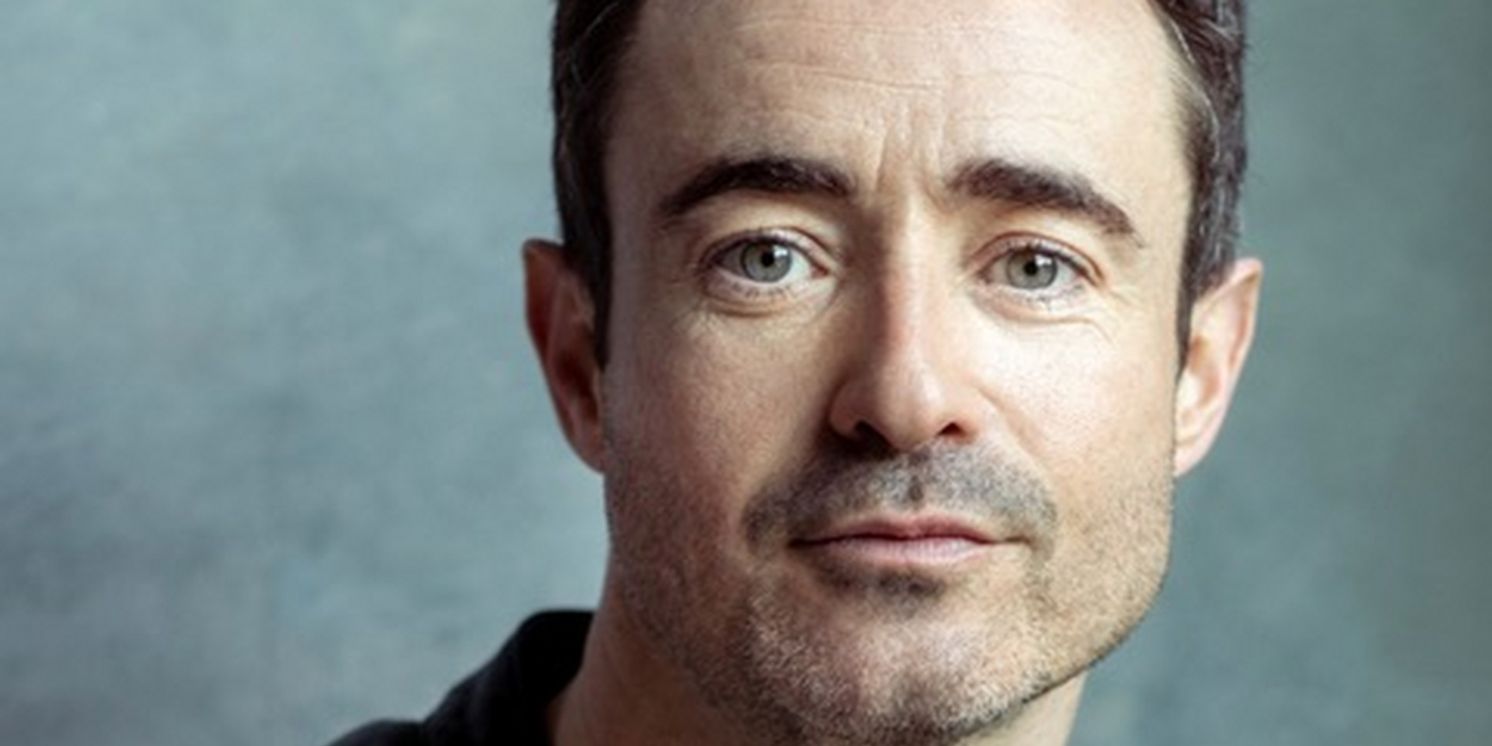 Joe McFadden Joins THE ROCKY HORROR SHOW Tour in Glasgow as 'The Narrator'  Image