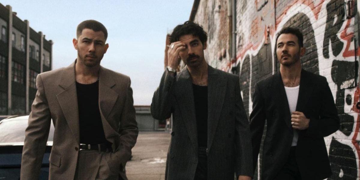Jonas Brothers Set for Performance at 'New Year's Rockin' Eve' Special
