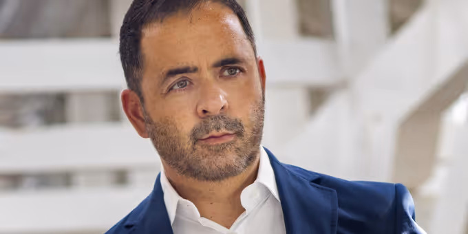 Jorge Mejia to Debut IF THESE WALLS COULD TALK in Miami Photos