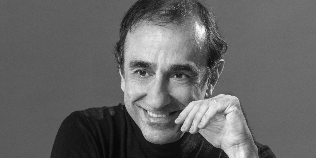 José Luis Juri Performs Piano 10 at Teatro Colon