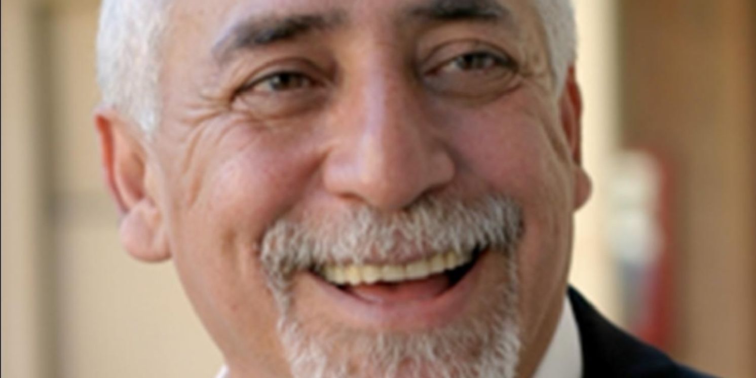 José Luis Valenzuela Awarded SDCF Gordon Davidson Award for Lifetime Achievement and Distinguished Service in the American Theatre  Image