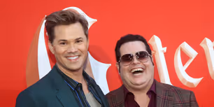 Josh Gad and Andrew Rannells to Headline STAY TUNED Comedy Series Adaptation