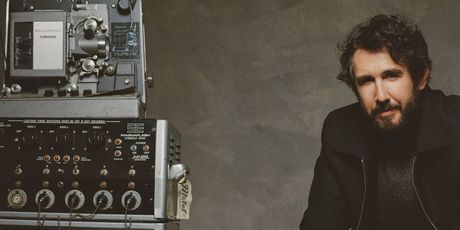 Josh Groban Confirms New Movie Album CINEMATIC; Listen to 'Can You Feel the Love Tonight' Photo