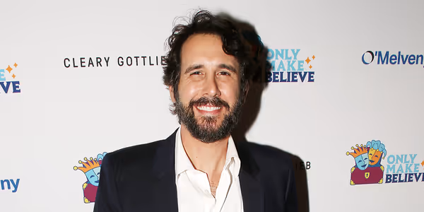 Josh Groban's Find Your Light Foundation Will Host Annual Benefit in October Photo